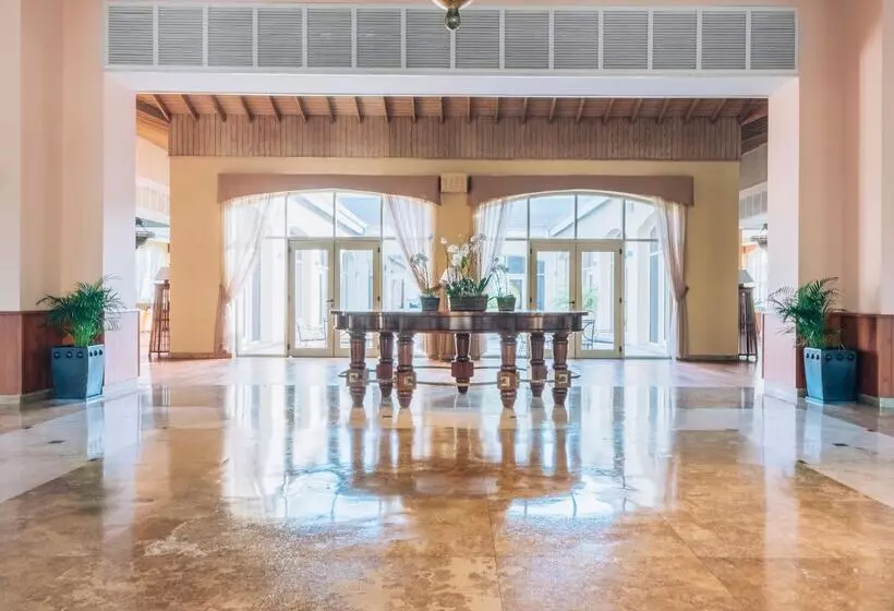 ホテル Iberostar Waves Rose Hall Beach