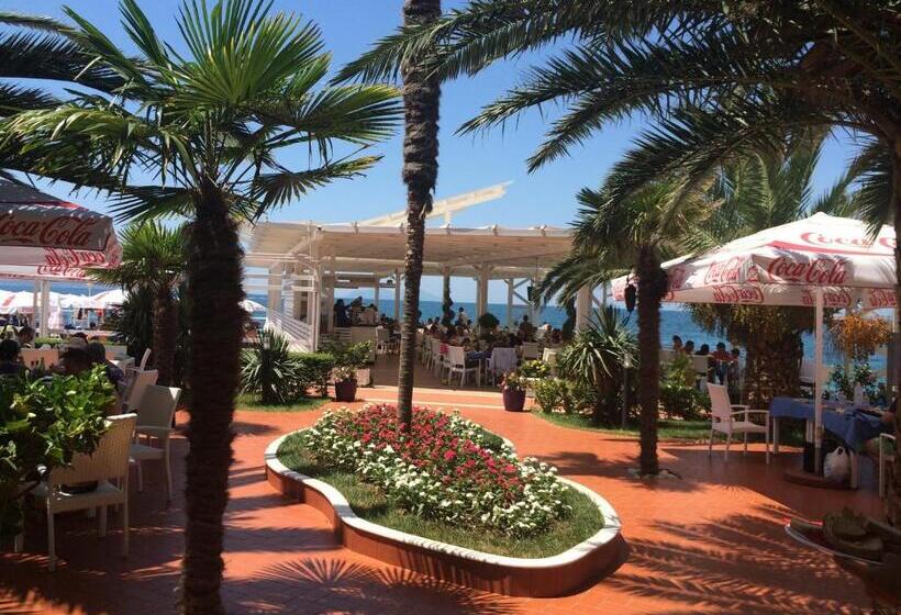 호텔 Paradise Beach