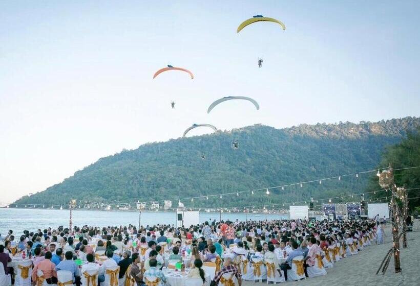 فندق Supar Royal Beach