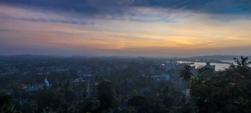 ホテル The Lady Hill