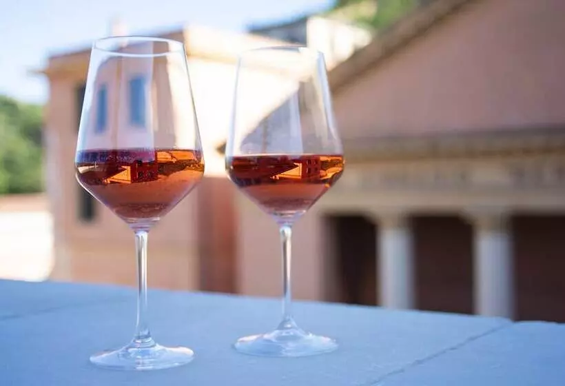 تختخواب و صبحانه Dimora De Matera Luxury Suites