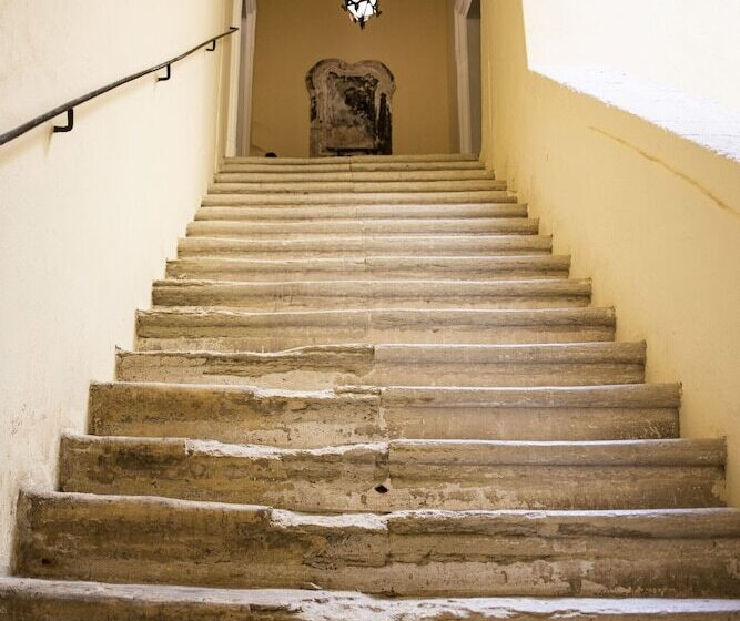 تختخواب و صبحانه Dimora De Matera Luxury Suites