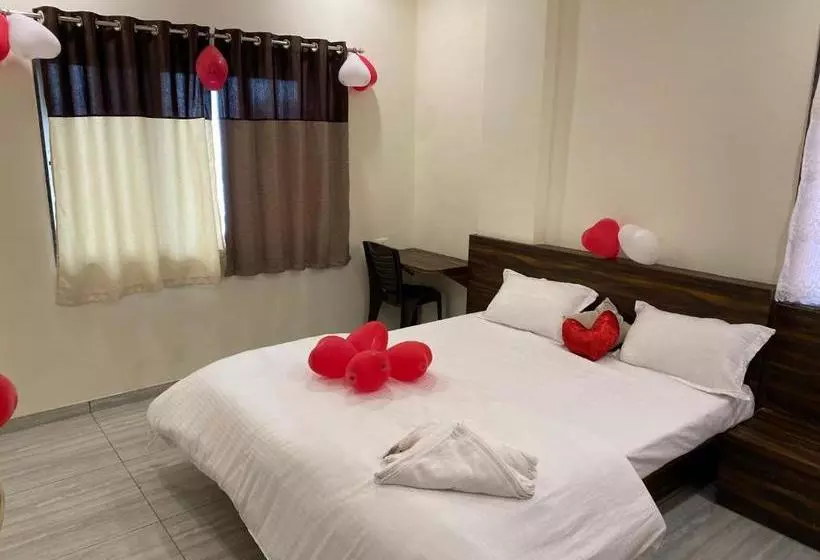 تختخواب و صبحانه Galaxy Residency, Panchgani   Mtdc Approved