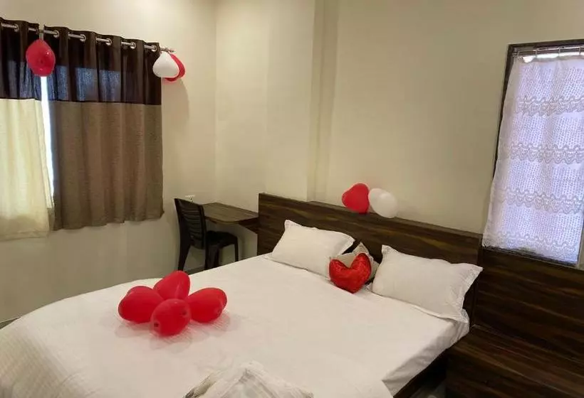 تختخواب و صبحانه Galaxy Residency, Panchgani   Mtdc Approved