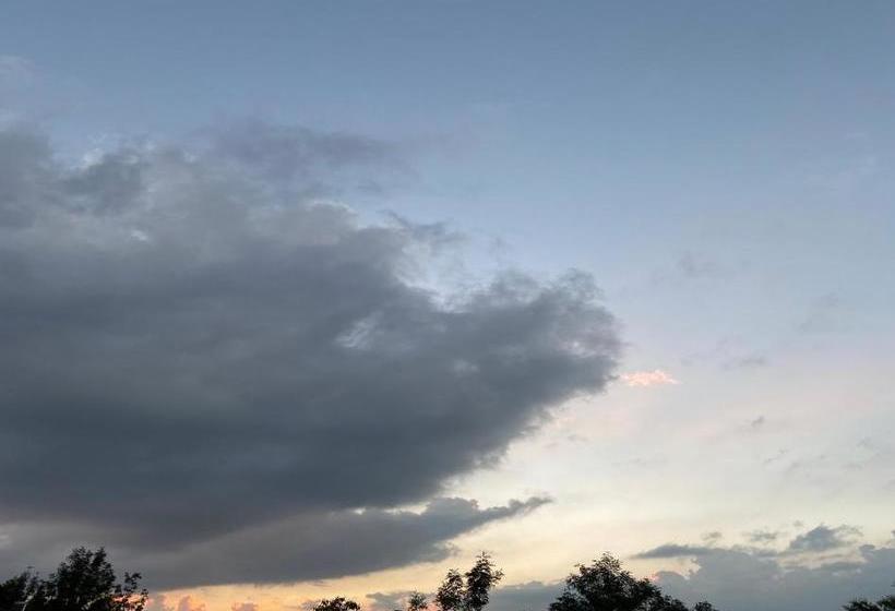 Bed and Breakfast Galaxy Residency, Panchgani Mtdc Approved