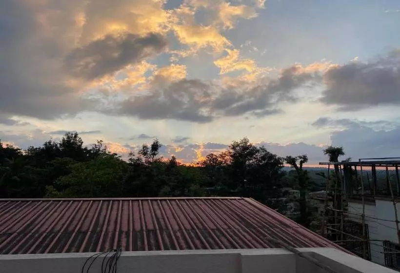 تختخواب و صبحانه Galaxy Residency, Panchgani   Mtdc Approved