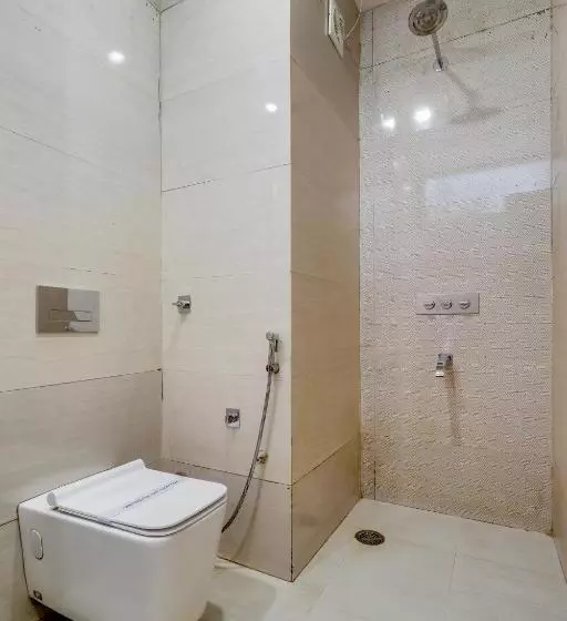 ホテル Kalka Royal