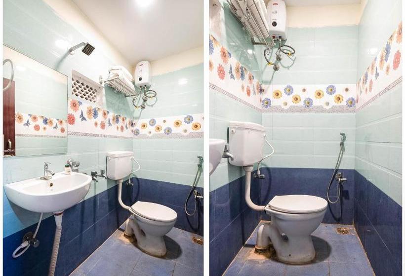 בית מלון כפרי Oyo 74206 Ssr Residency