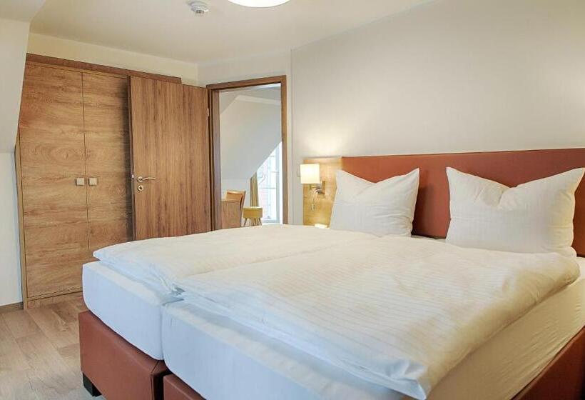 膳宿费 Dirks Am Schloss