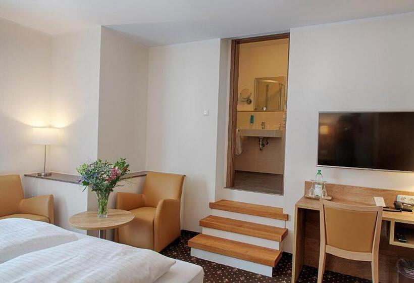 膳宿费 Dirks Am Schloss