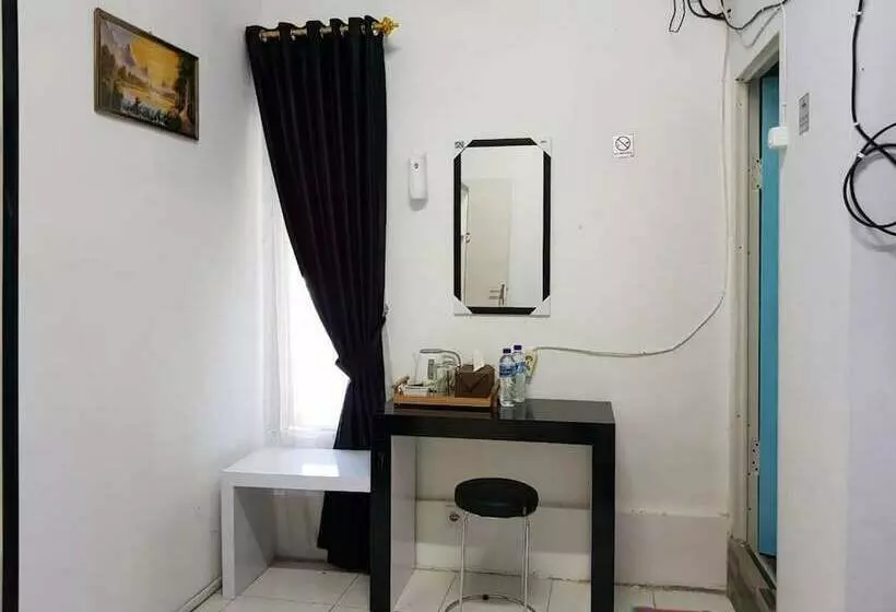 ペンション Koolkost Near Sepinggan Airport Balikpapan
