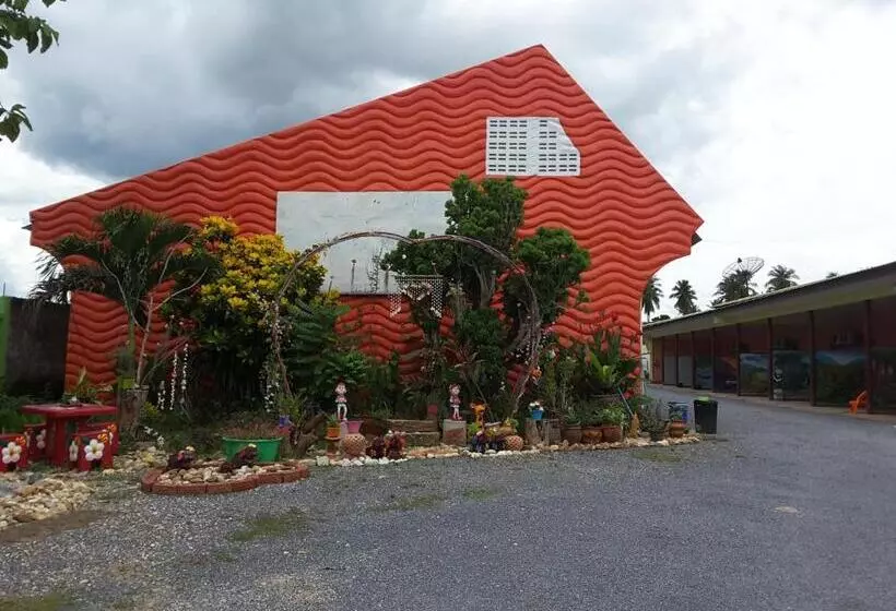 Lomakeskus สิชล บ้านอุ๊ รีสอร์ท