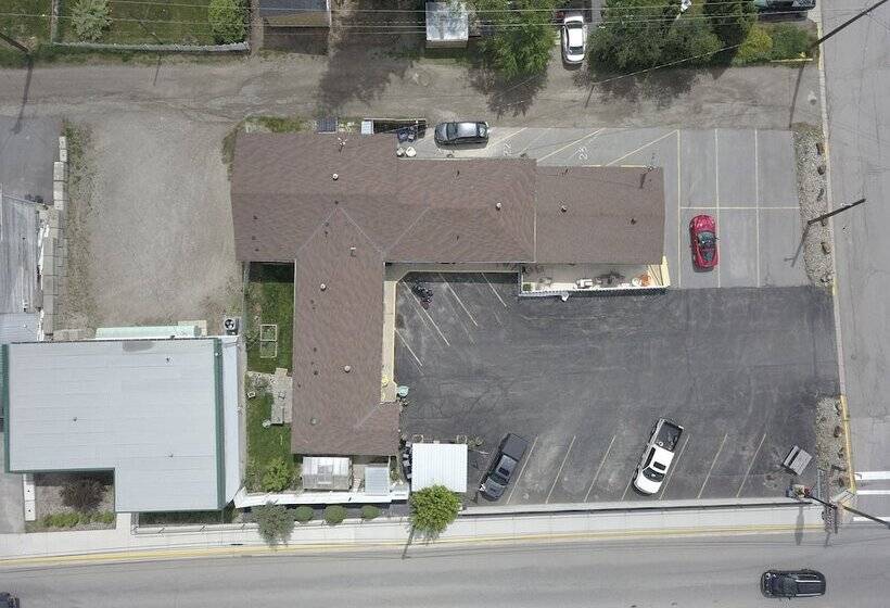 Creston Valley Motel