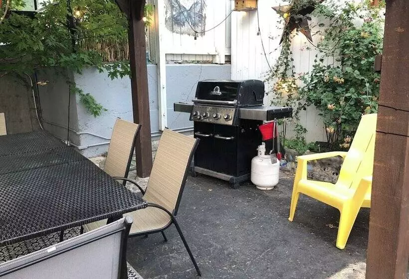 Creston Valley Motel