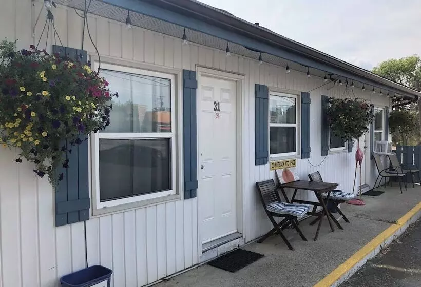 Creston Valley Motel