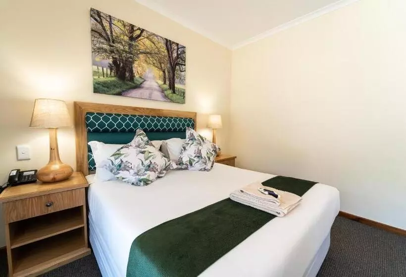 Gooderson Drakensberg Gardens Golf & Spa Resort