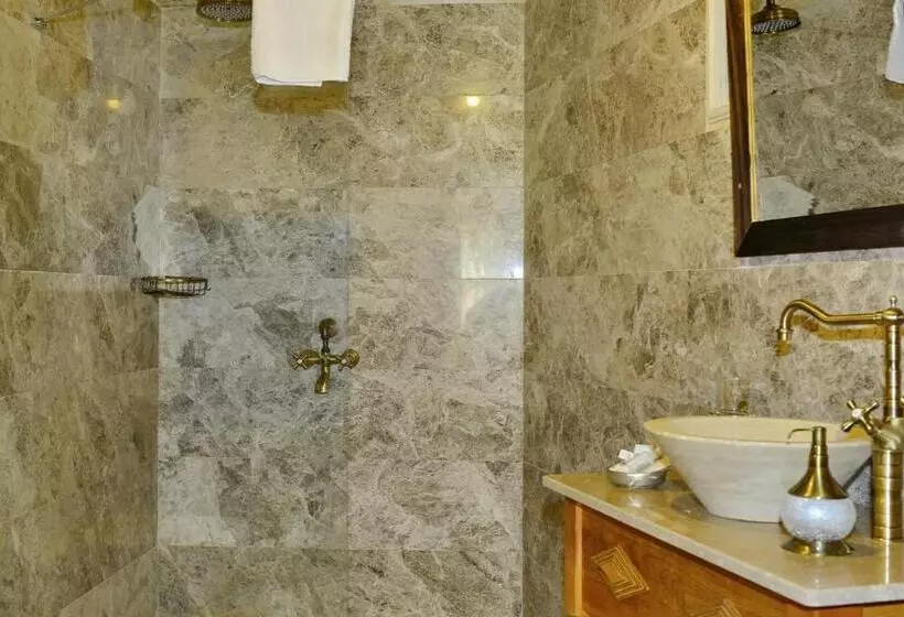 هتل Seki Cave Suites
