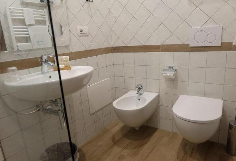 فندق Villa Nettuno