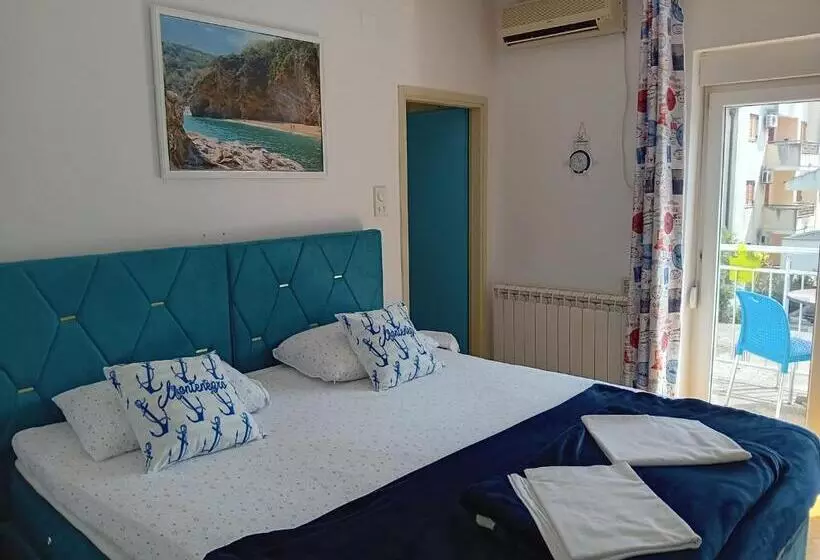 پانسیون Guest House Vila Bak