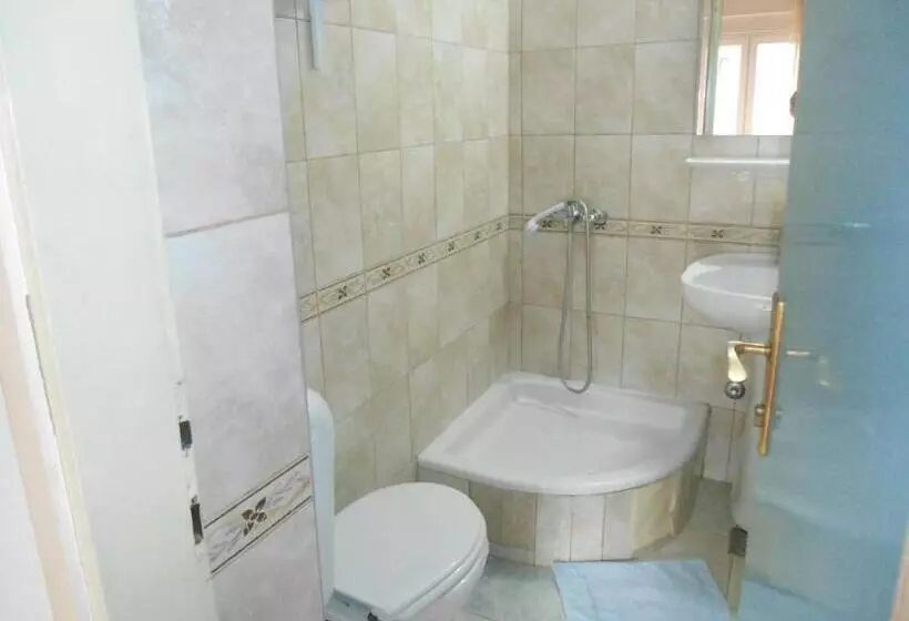 پانسیون Guest House Vila Bak