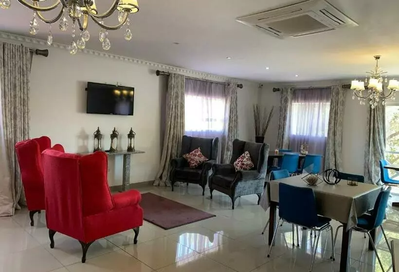 Majatalo Leighton Court