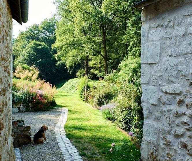 مبيت وإفطار Domaine De La Juranvillerie, Gîte Et Chambres D Hôtes