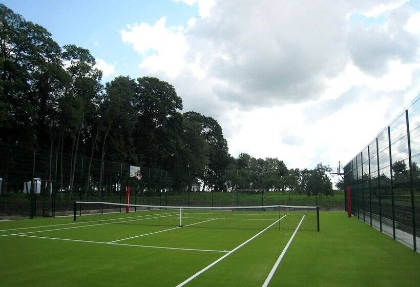 هتل Bistrampolis Manor