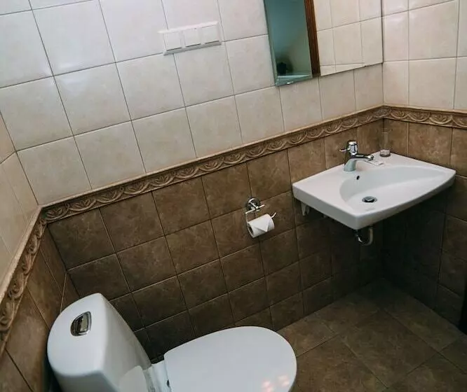 Hotel Bistrampolis Manor