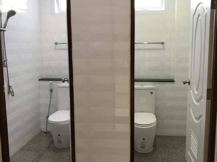 בית מלון כפרי Km Condo