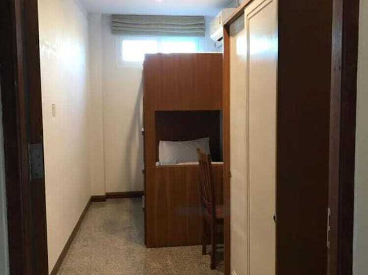 בית מלון כפרי Km Condo