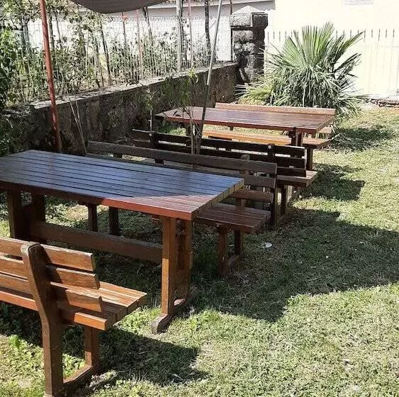 هتل Residence Muzica Bed And Breakfast