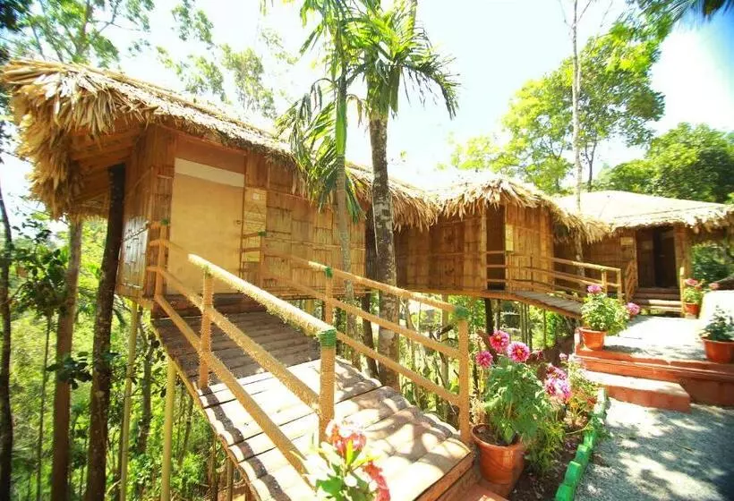 リゾートホテル Green Trees Munnar