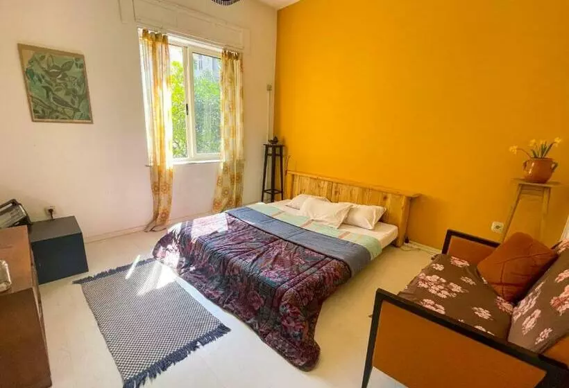 Tirana Backpacker Hostel