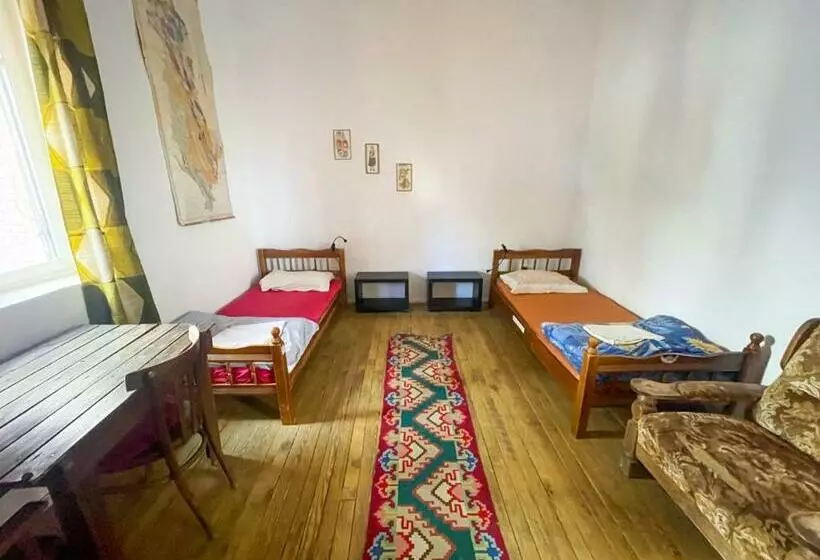 Tirana Backpacker Hostel