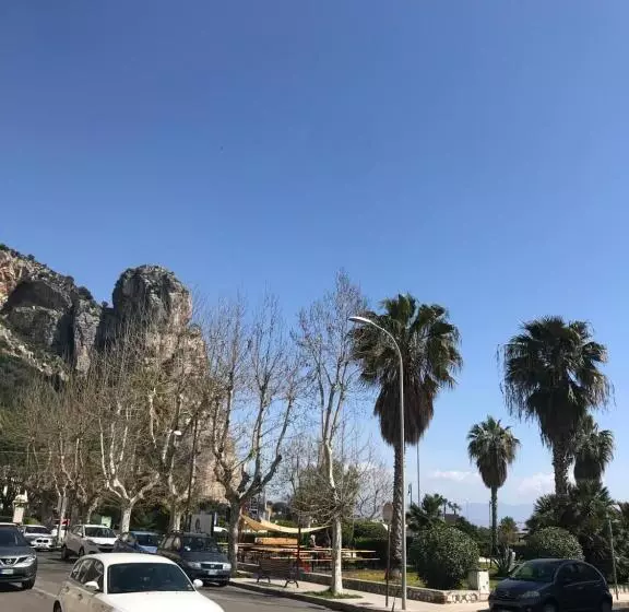 Aamiaismajoitus (B&B) B E B Riviera Di Levante