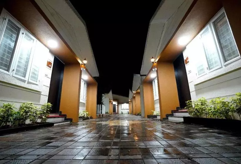 Hotel Fintastic Beach Resort