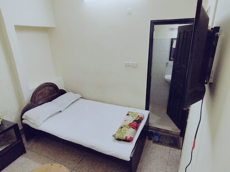 هتل Hoque Tower International