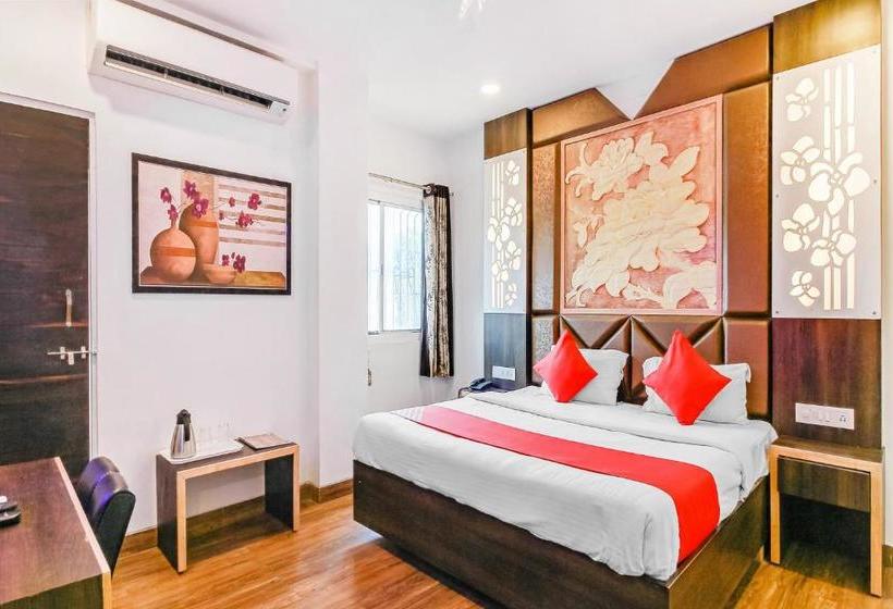 ホテル Oyo 30764  Jj International