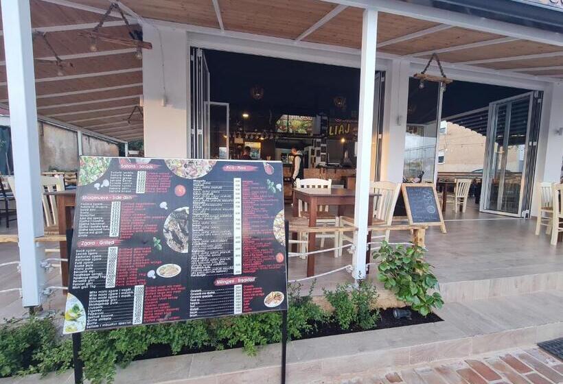 בית מלון כפרי Veliaj