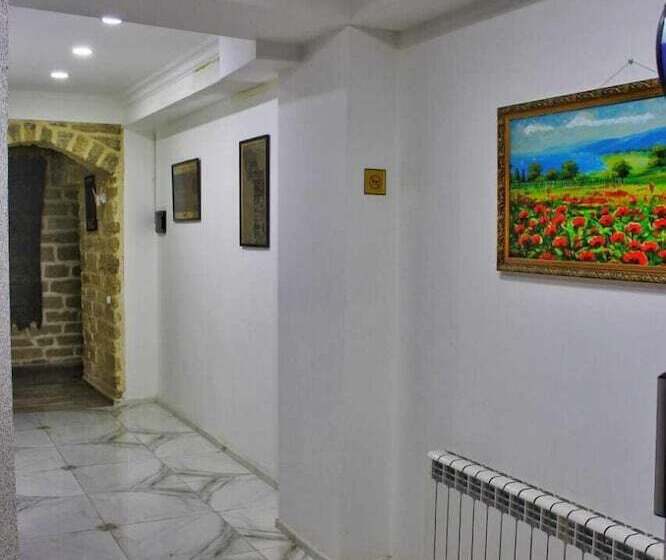 هتل Antique Palace