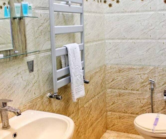 هتل Antique Palace