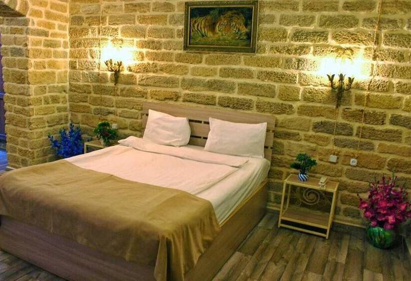 هتل Antique Palace