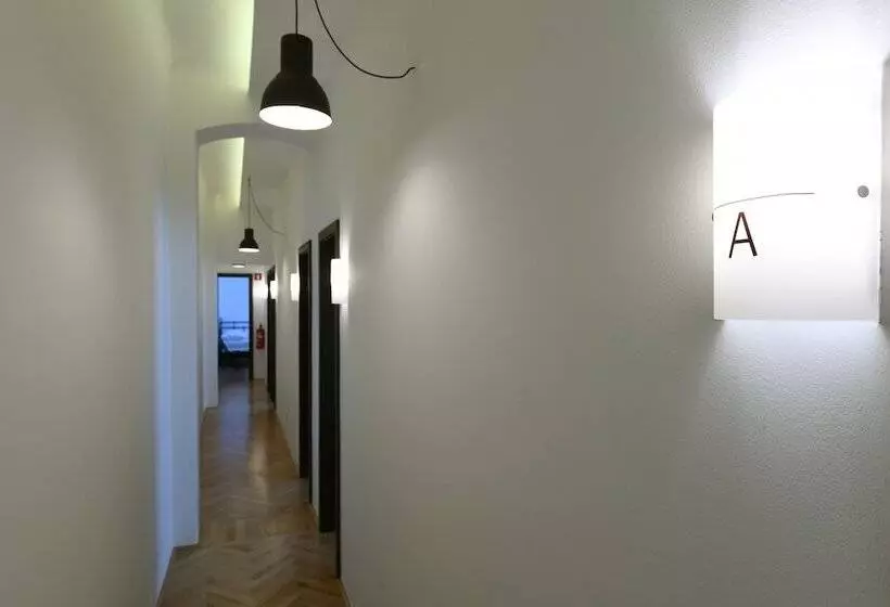 هتل Atiks