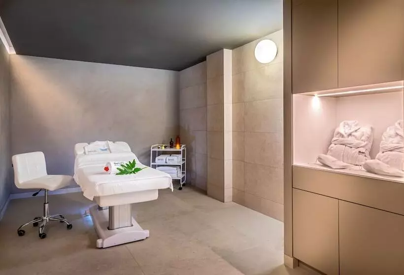 ホテル Barcelo La Nucia Palms