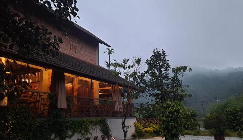 Hotel Barsati Ranches