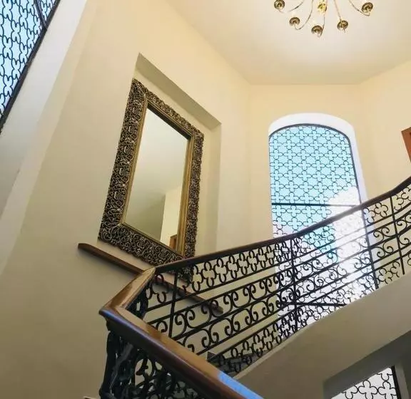 هتل Casa Constanza