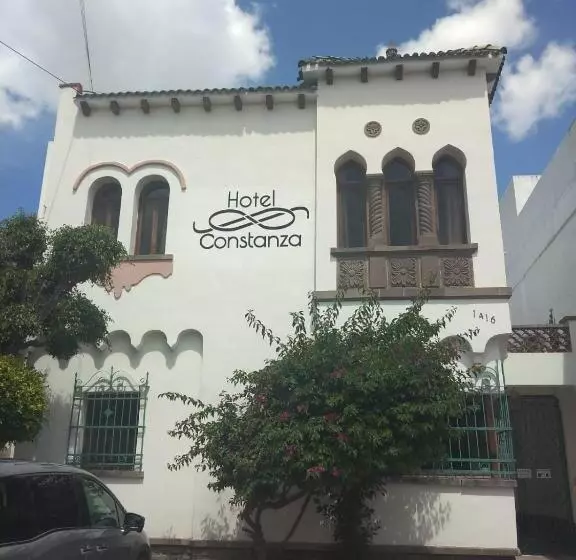 هتل Casa Constanza