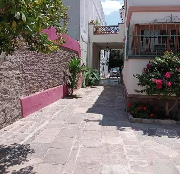 هتل Casa Constanza