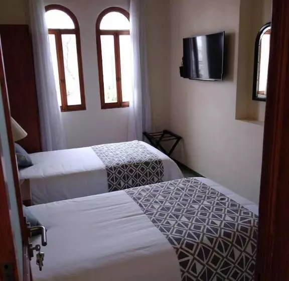هتل Casa Constanza