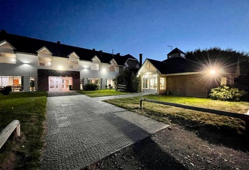 هتل Hosteria Lago Cardiel